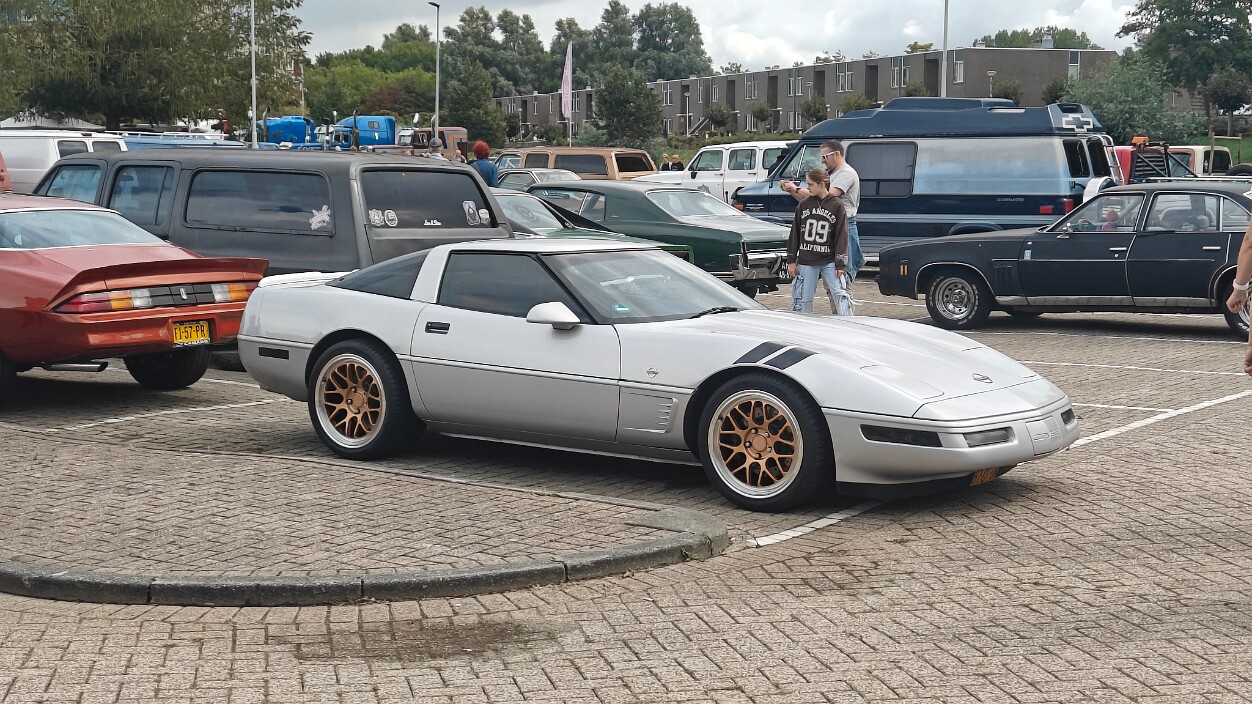 American Cars and Classics